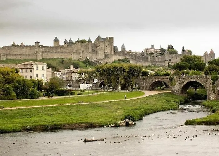 Domitys - Carmina * Carcassonne